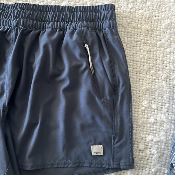 Vuori Dash Shorts - Picture 3 of 7